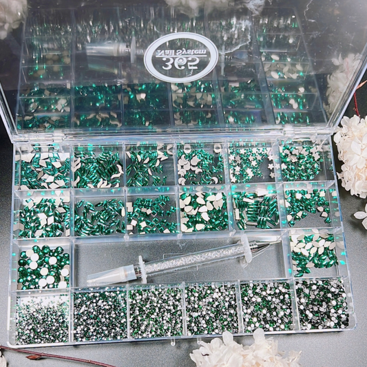 Emerald Green - Rhinestones Box - 9340pcs